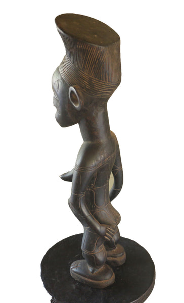 Statuette - Adyeri